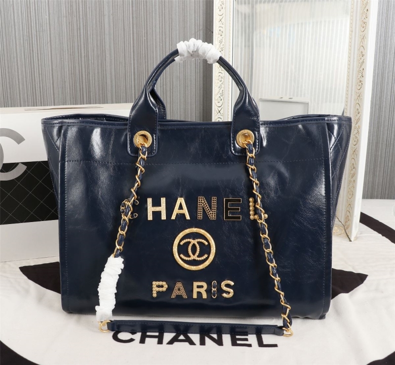 Ch**el shopping bags